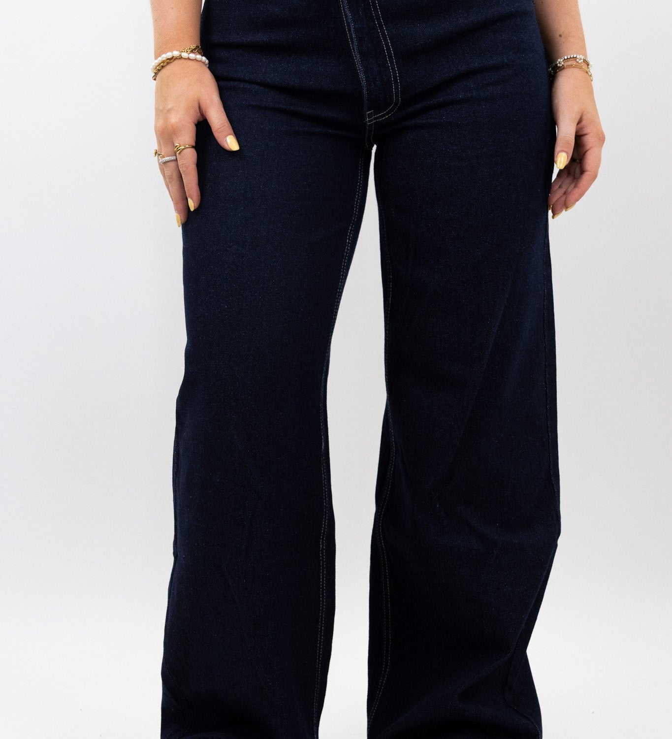 Luna – Classic Wide-Leg Jeans