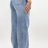 Luna – Classic Wide-Leg Jeans